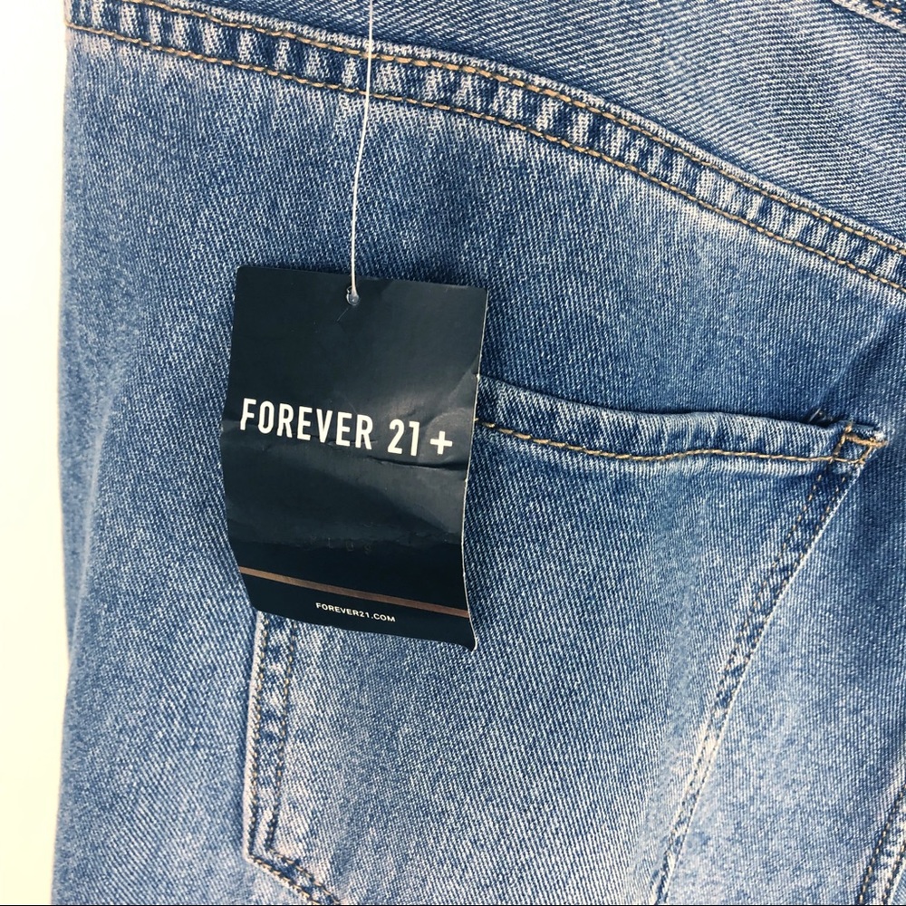 Forever 21 | Boyfriend Distressed Denim | 16 - Picture 7 of 7